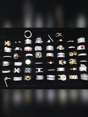 RESELLERS! LOT OF 50 HIGH QUALITY FASHION RINGS ALL IN EXCELLENT CONDITION